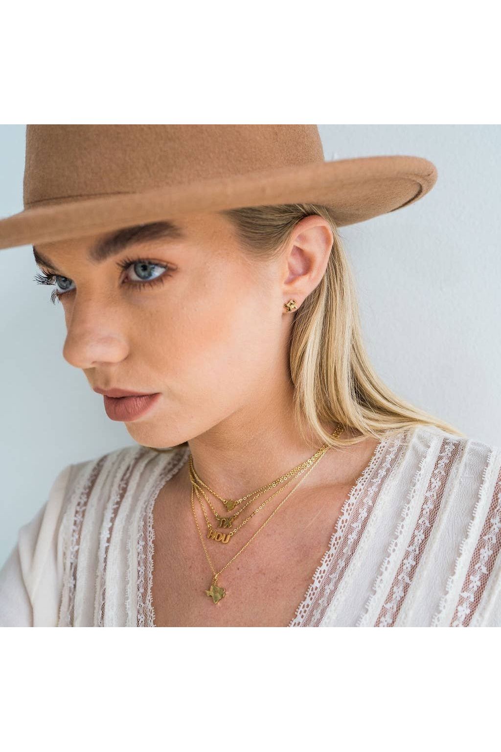 24K Gold Hammered Texas Pendant Necklace - Keepsake