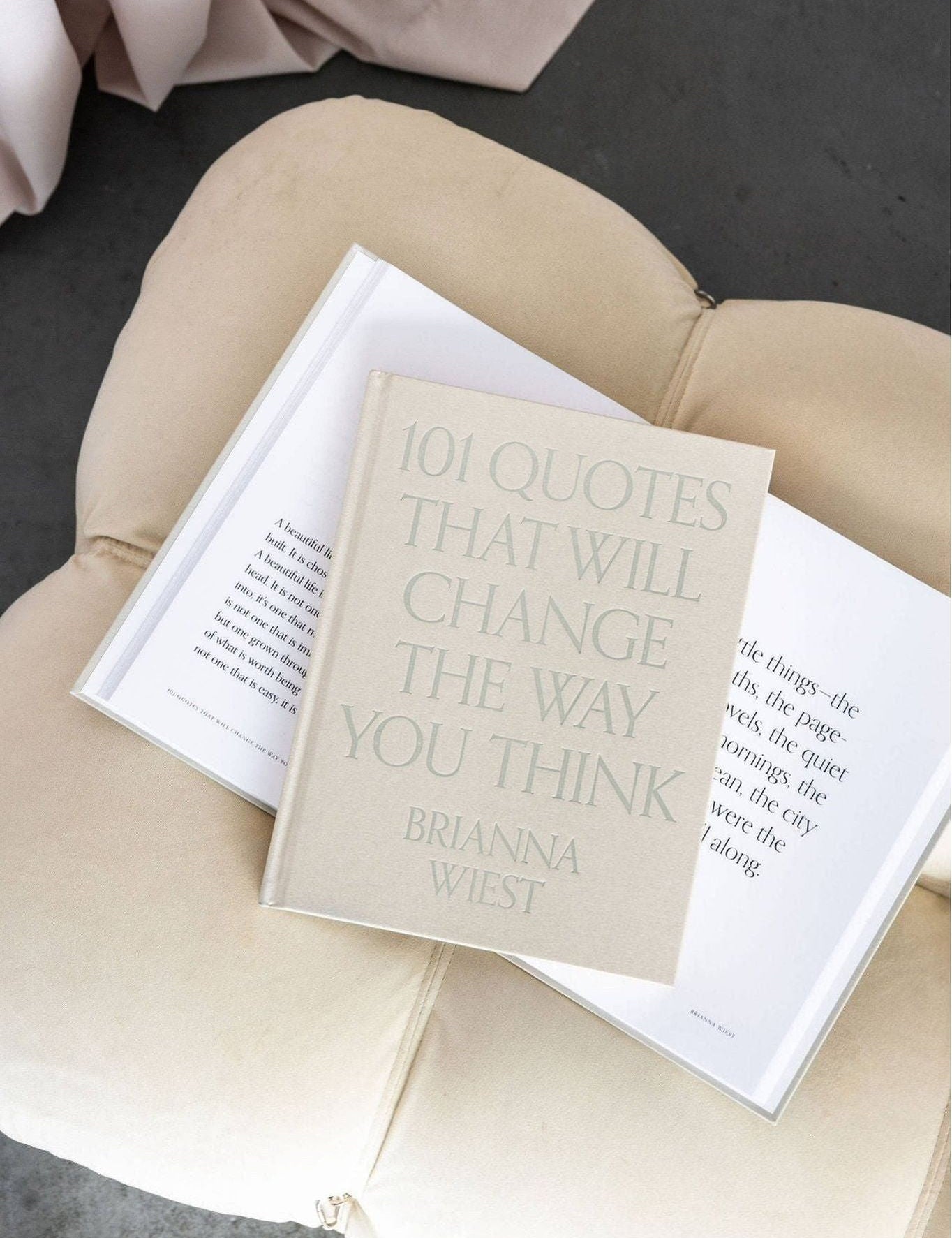 101 Quotes That Will Change The Way You Think - table book - Keepsake