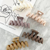 Zigzag 4.5" Matte Hair Claw, Hair Clips (GABRIELA) - Keepsake